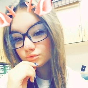 Meet your Posher, Kelsha